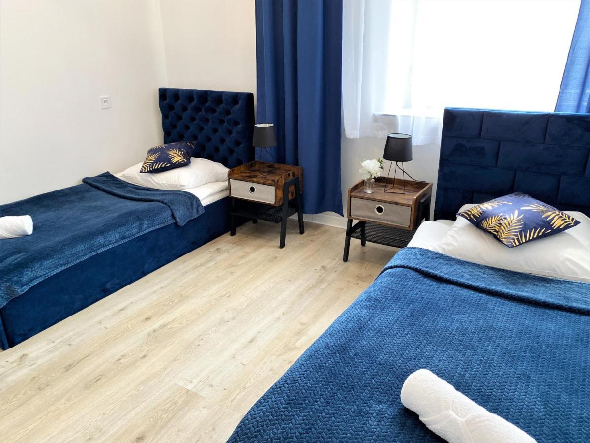 Midnight Blue Mielec