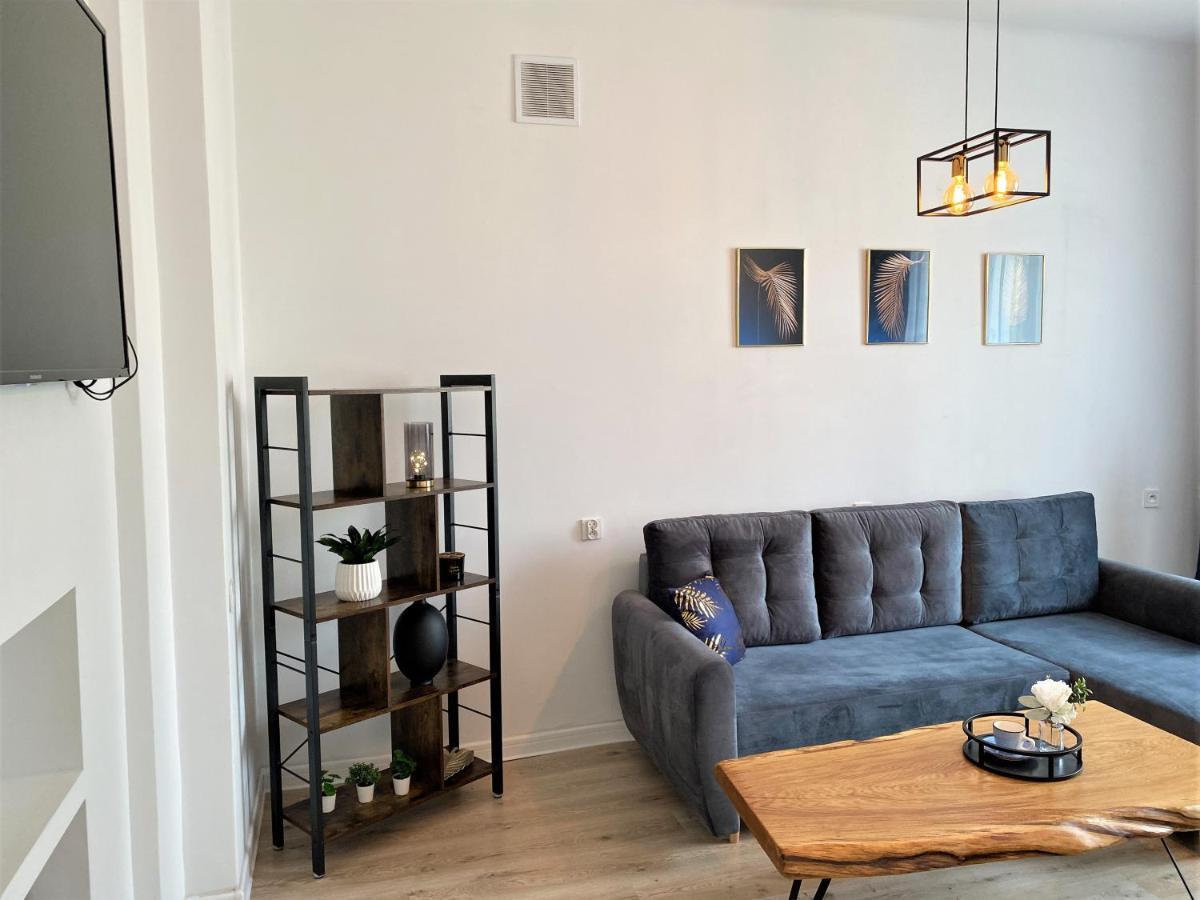Apartment Midnight Blue