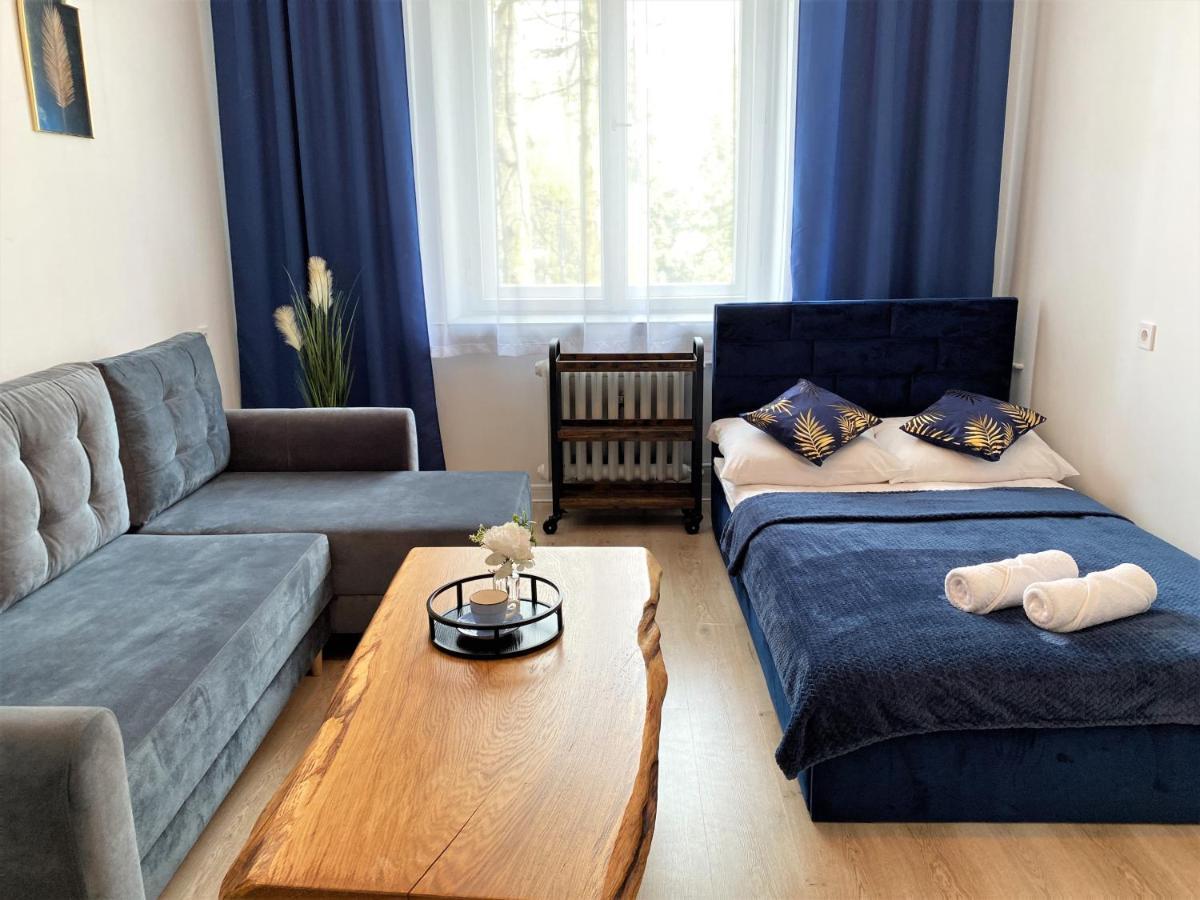 Apartment Midnight Blue