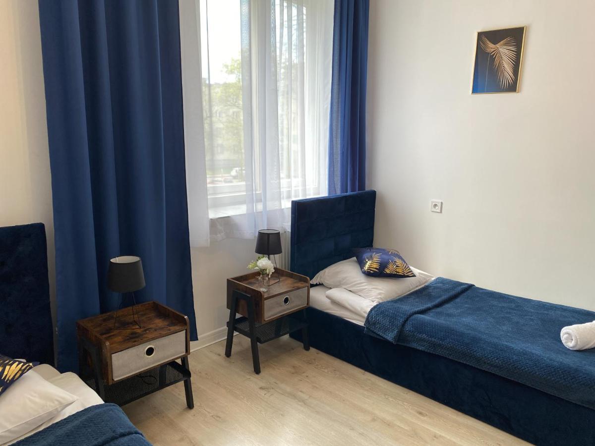 Apartment Midnight Blue